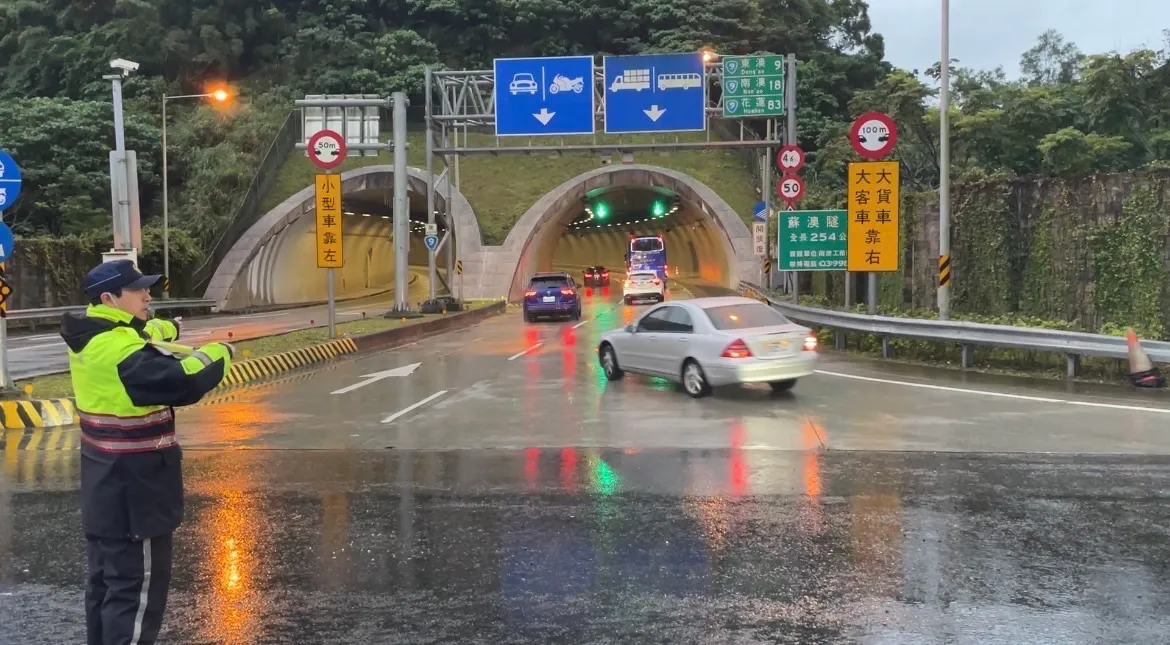 警方於重要路段加強疏導。警方提供