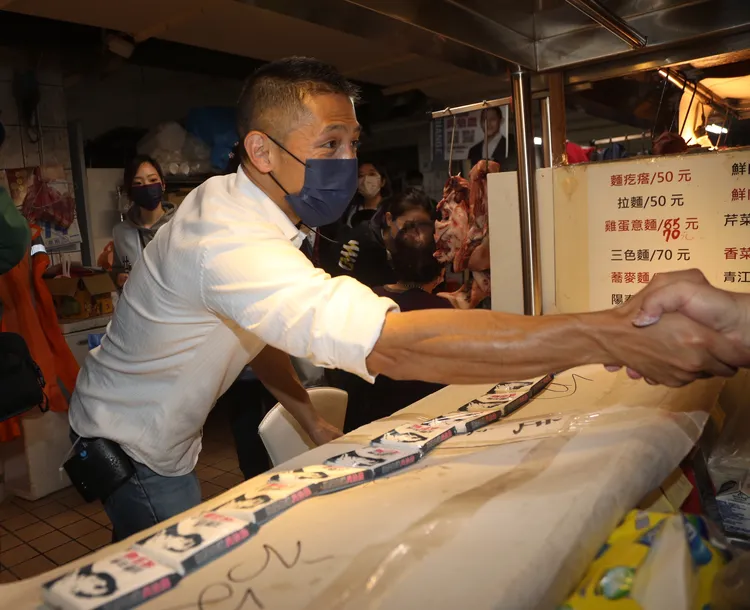 吳怡農表示剩下3周要盡全力爭取支持。陳明中攝