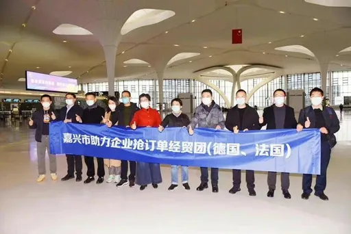 中國一鬆綁民眾往外衝 「包機搶訂單」被吐槽「公費旅遊」