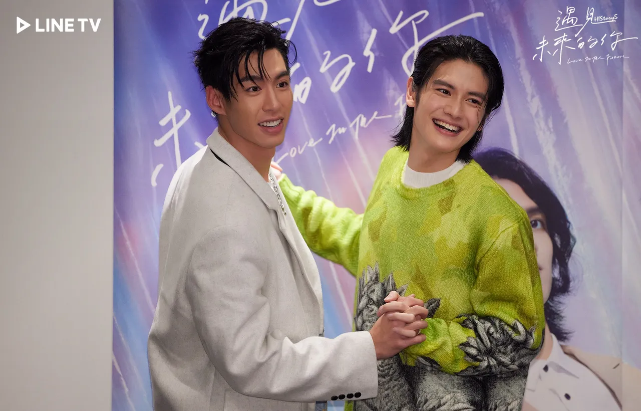 王肇緯(左)、張碩航在劇中大談命定戀愛。LINE TV提供