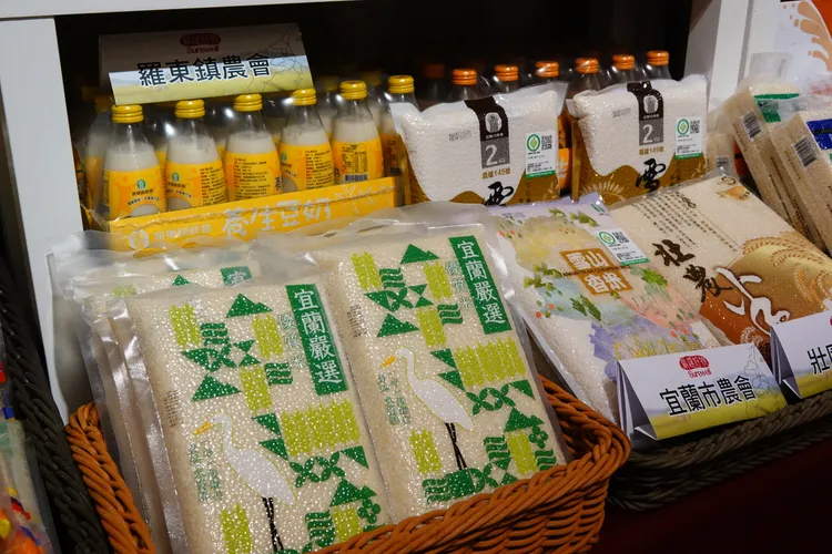 宜蘭縣各鄉鎮擁有豐富的農漁特產。林泊志攝