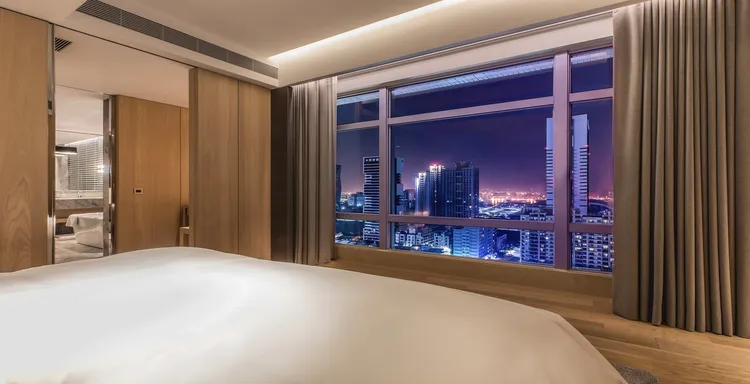 晶英國際行館 24坪御質行驛高樓層雙景套房。業者提供