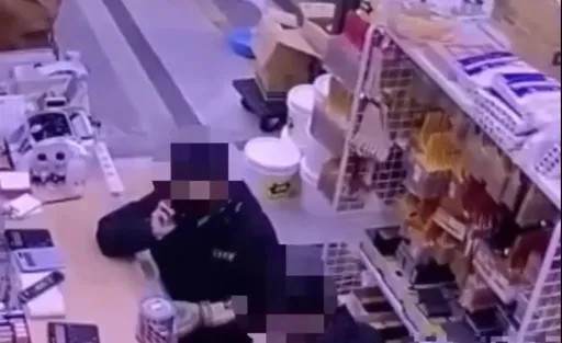 三重玩具槍公司遭潑漆撒冥紙　2少年被逮辯稱受友人所託