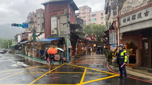 元旦連假首日!烏來深坑人潮湧現 新店警加強交管疏導防壅塞