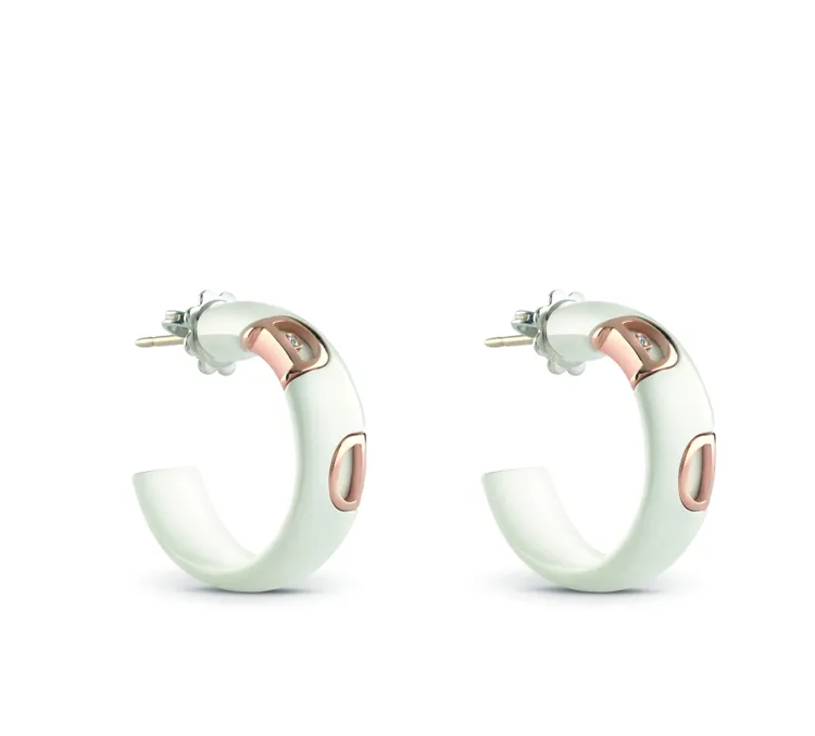 DAMIANI D.Icon玫瑰金白陶瓷鑲鑽耳環，5萬6100元。品牌提供