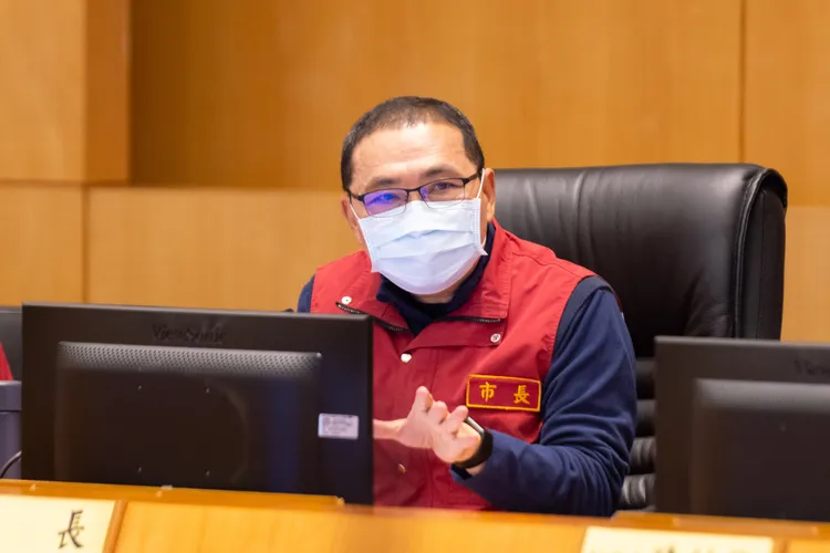 侯友宜對於出缺的2個副祕職務，心中已有既定人選。新聞局提供