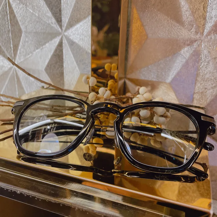 Nineteen Sixties系列鏡款，未定價。張家玲攝