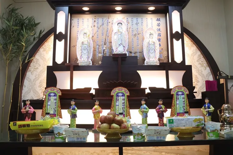 苗栗縣銅鑼鄉昨（12/3）火警不幸喪生的3姊弟靈堂今設置。張喆喜攝