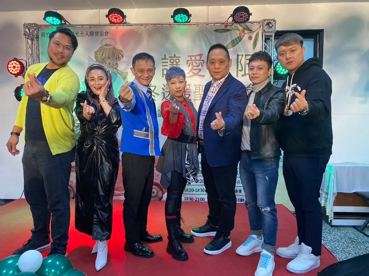 蘭蘭直播拍賣業者房蘭興表示，他從小因為被送養，所以一直被舅舅、姜宏達牧師照顧，長大後、有能力希望可以回饋教會。協會提供