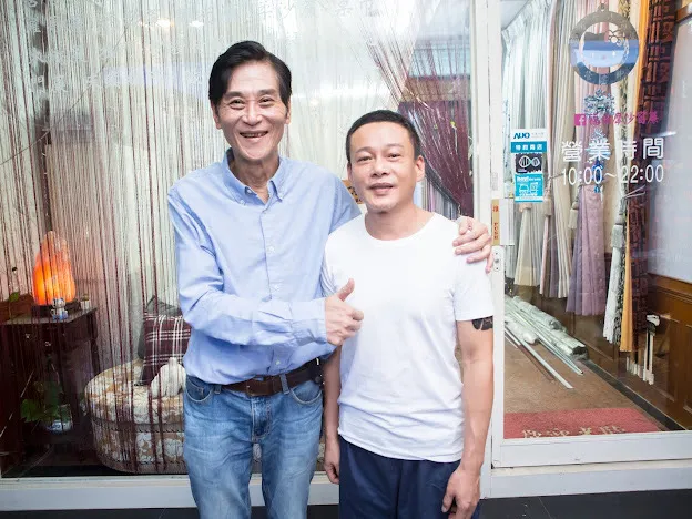 喜翔（左）首次跟李康生合作演戲。禾力文創提供