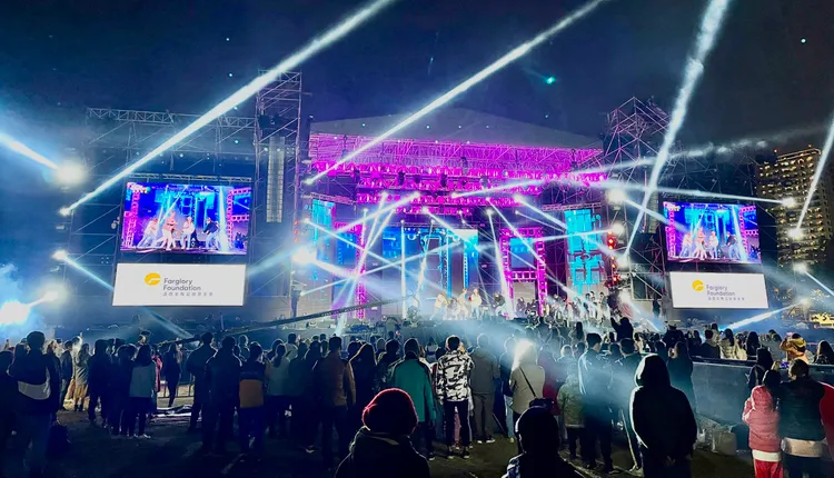 台南跨年演唱會30日晚間彩排．吸引數百粉絲先睹為快。市府提供