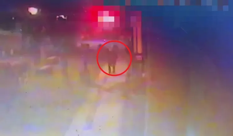 葉男在現場不斷徘徊。蘆洲警分局提供