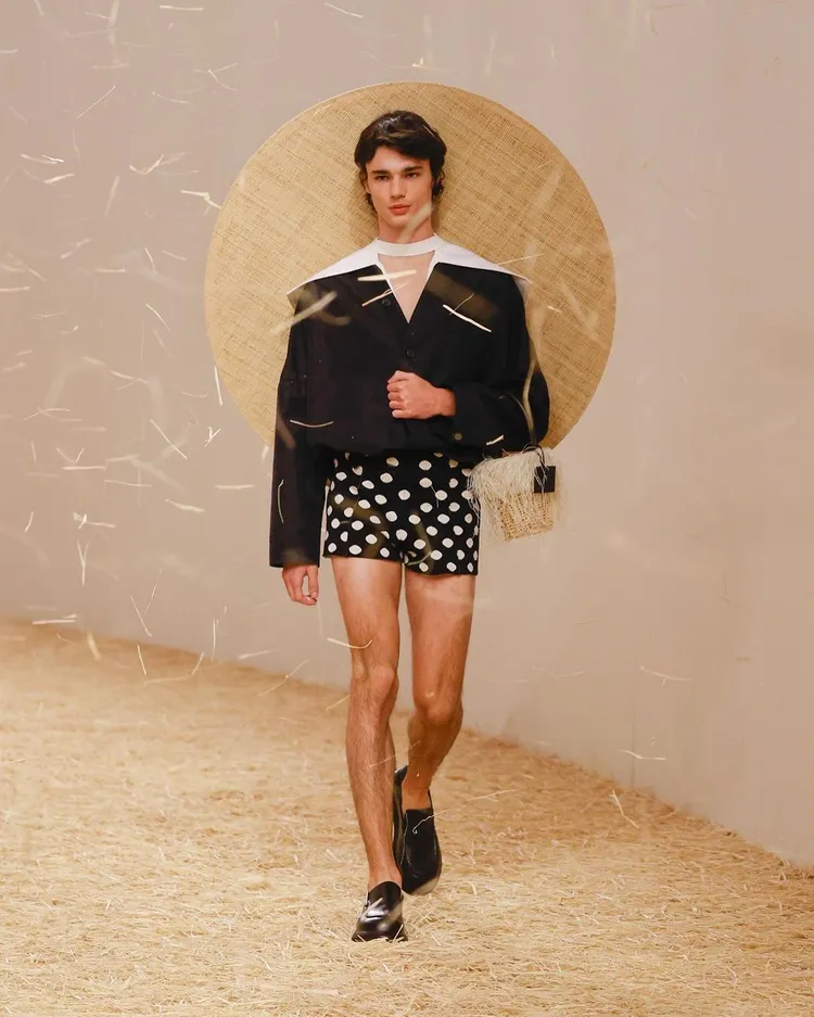 JACQUEMUS 2023春夏系列大秀。翻攝jacquemus IG