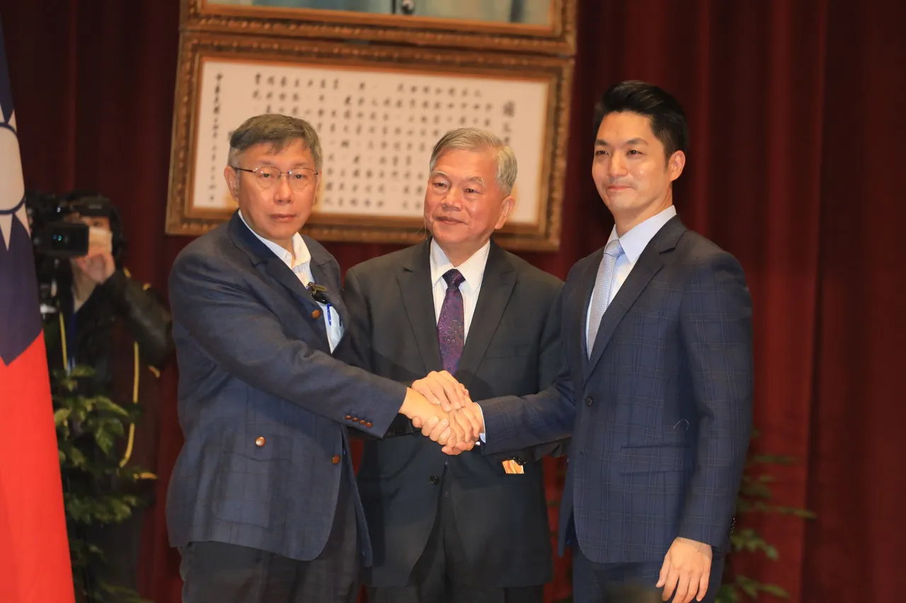 現任市長蔣萬安(右)、前市長柯文哲(左)。莊宗達攝