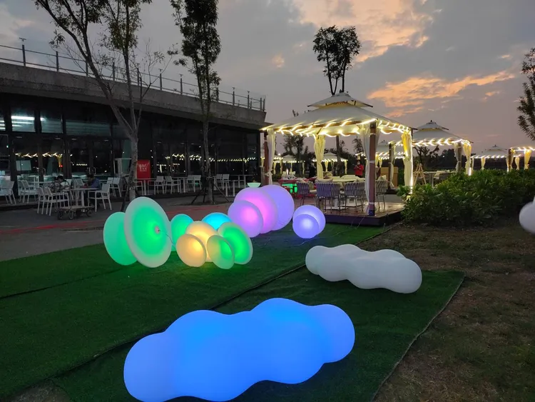 潮州鐵道園區導入觀光設計，展示鐵道文物，並結合觀光遊憩，打造旅遊新景點。台鐵提供