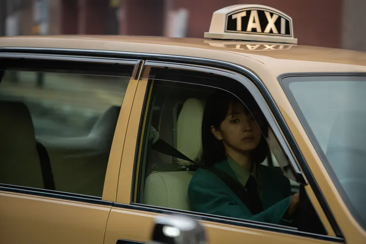 滿島光靠當計程車司機維生。Netflix提供