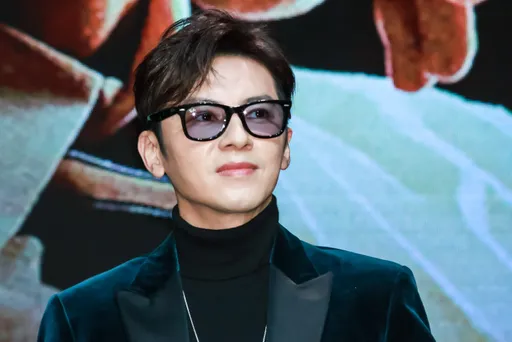 李國毅慘被「入贅老婆的情夫」踩落地 頭撞地板眼角受傷