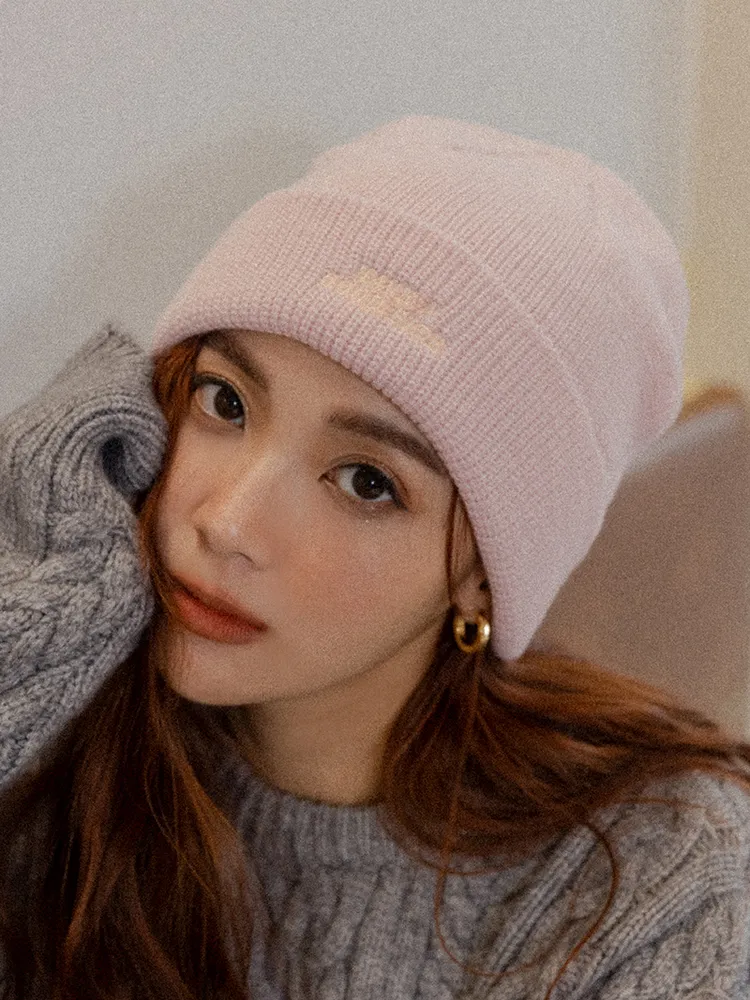 日香X Mercci22聯名針織毛帽。業者提供