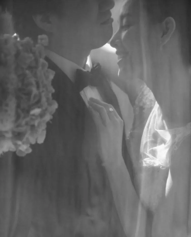 曾愷玹和藝術經紀顧問陳冠宇剛過結婚9周年。翻攝曾愷玹IG