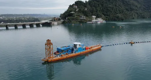 清淤逾443萬立方公尺!穩定水源、永續利用 石門水庫年清淤量創新高