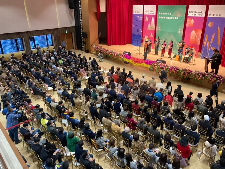 縣長交接會場座無虛席。陳宏銘攝