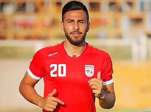 「震驚、厭惡」！別人在踢世界盃　這個足球員因支持抗議恐被判死刑