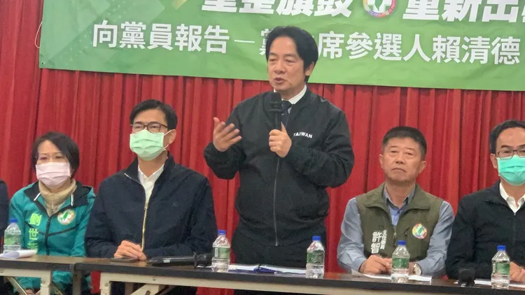 陳其邁今傍晚陪同賴清德出席與民進黨員對談的座談會。吳慧芬攝