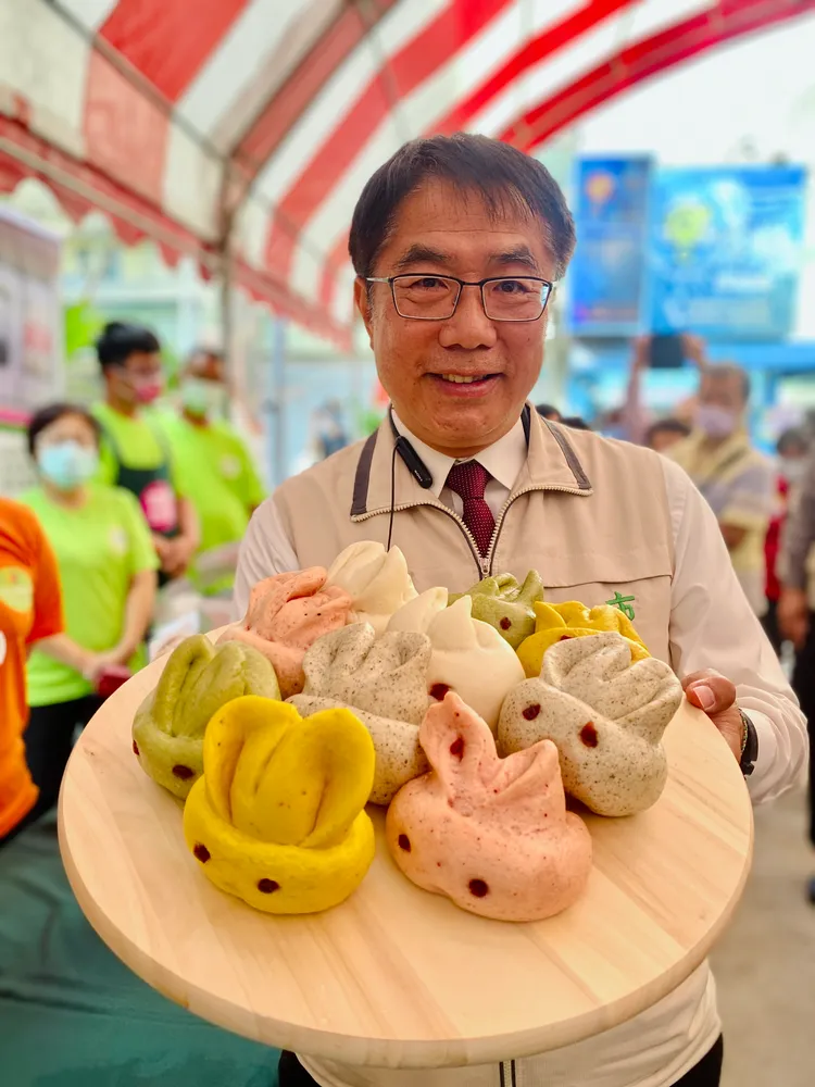 五福吉兔饅頭造型可愛。王志弘攝