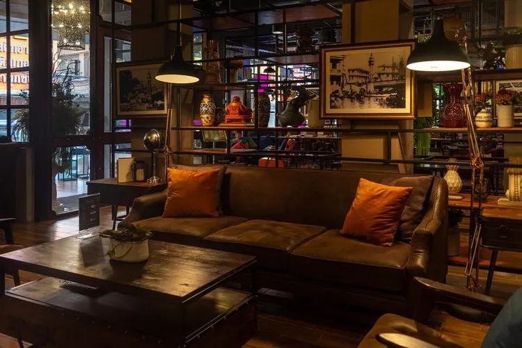 布拉薩利W22酒店，位於曼谷擁有年輕氛圍的唐人街。AsiaYo提供