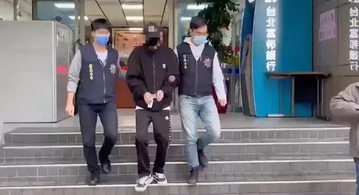 北市男在家呼麻父不忍了 警逮藥頭查獲「類魚油」大麻膠囊