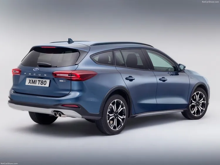 標準版的Focus Wagon，車尾風貌和圖中Focus Active Wagon有相近風格，尾燈組則更換內部光源排列。原廠照片