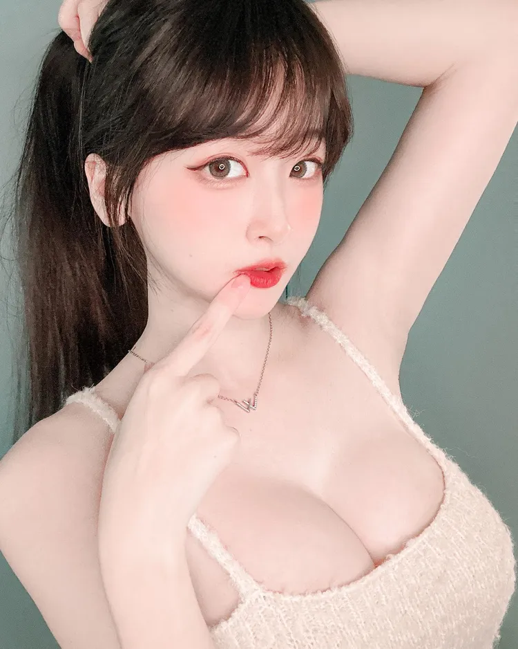 薇薇說自己是小綿羊。翻攝IG/weiwei_0610