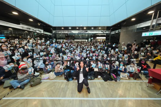 五月天瑪莎新書藏私密照 辦個人簽書會「沒團員感覺奇怪」