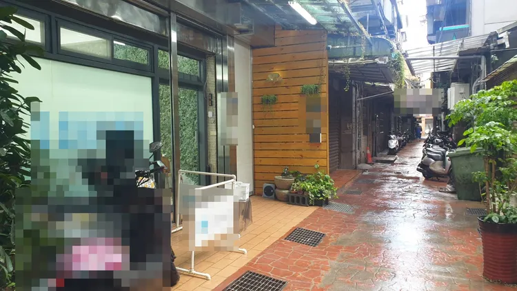 弒母地點位在基隆市區巷弄內。資料照片