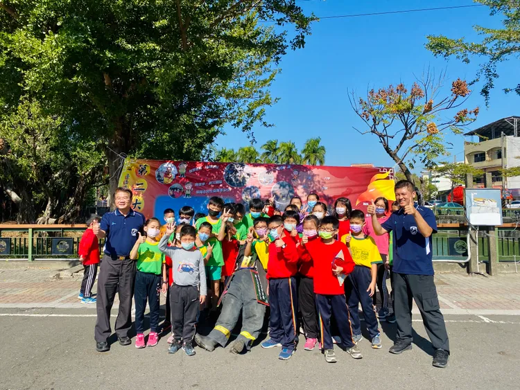 歡迎親子、民眾來同樂拿禮券。王志弘攝