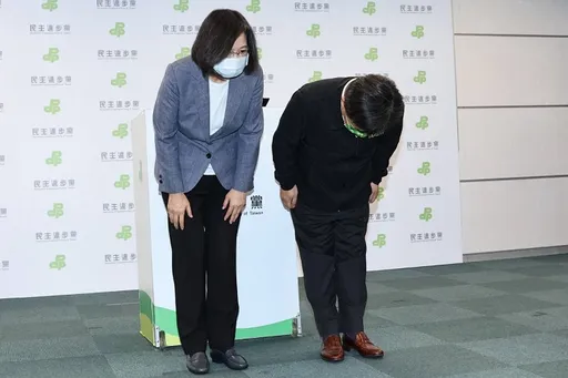 醫師看「綠營側翼心理學」　大酸「自戀獨裁者」不拿錢更糟糕