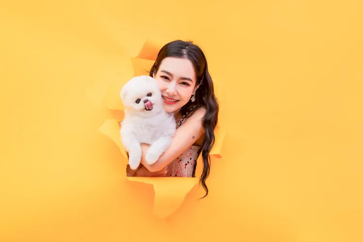 王思佳與愛犬SNOW。TVBS提供