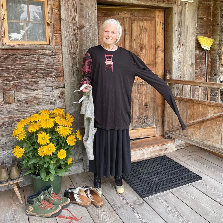  Vivienne Westwood私下穿著依舊個性有型。翻攝Andreas Kronthaler IG