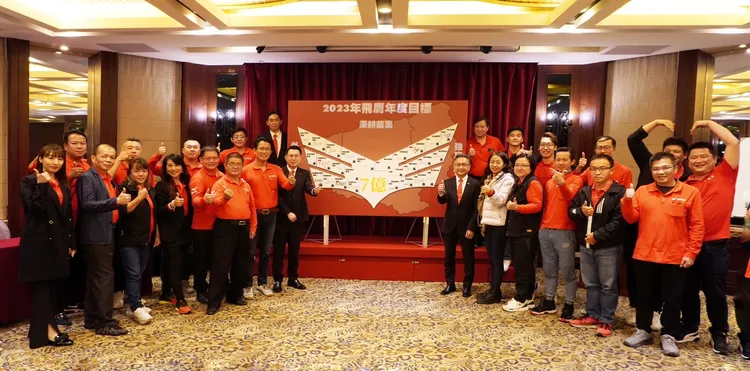 飛鷹地產宣示明年將在新竹再開15間店。業者提供