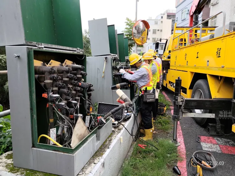 更換自動化開關及變壓器。新竹區處提供