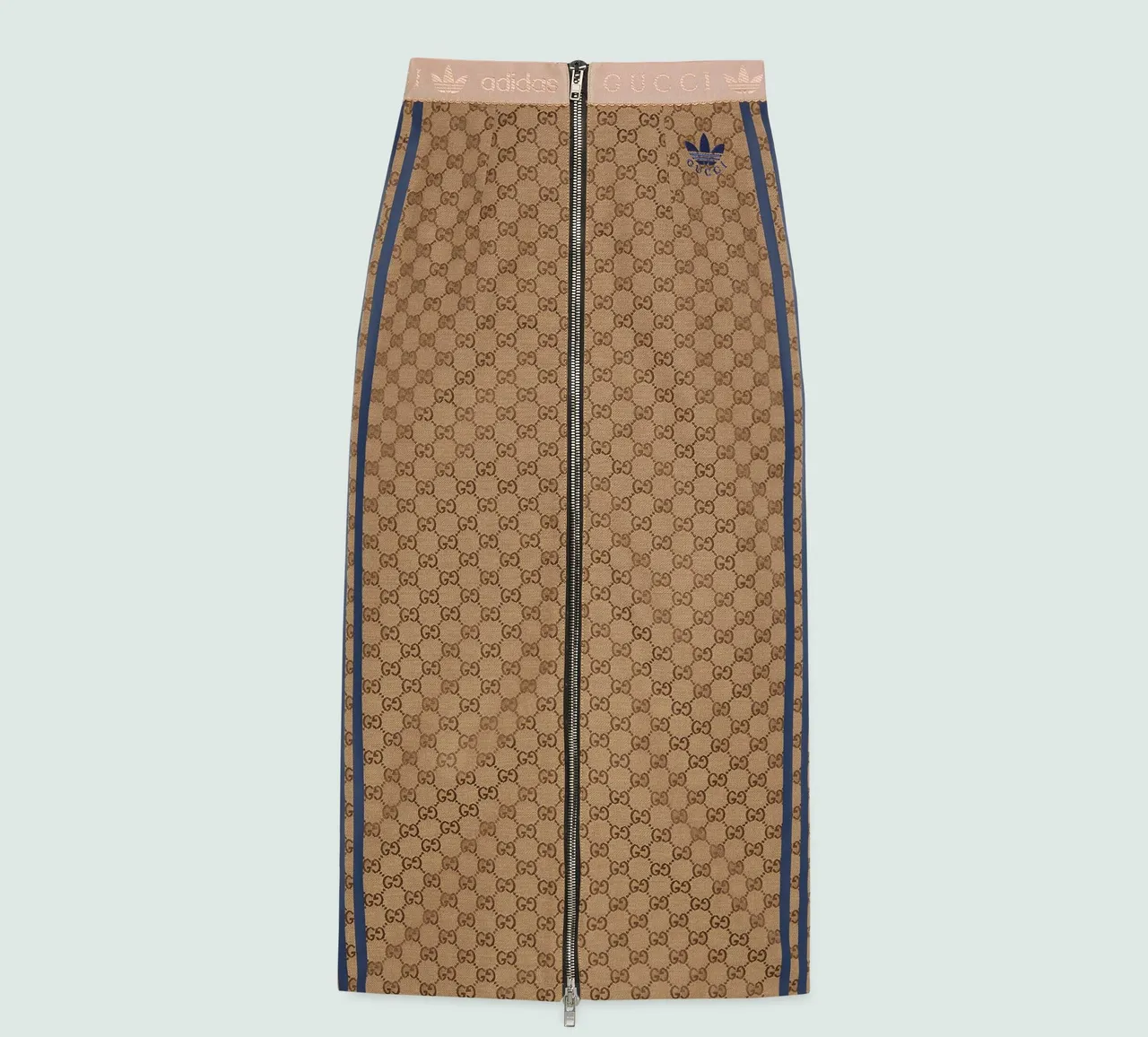 adidas x Gucci聯名系列GG帆布半身裙,5萬9000元。品牌提供