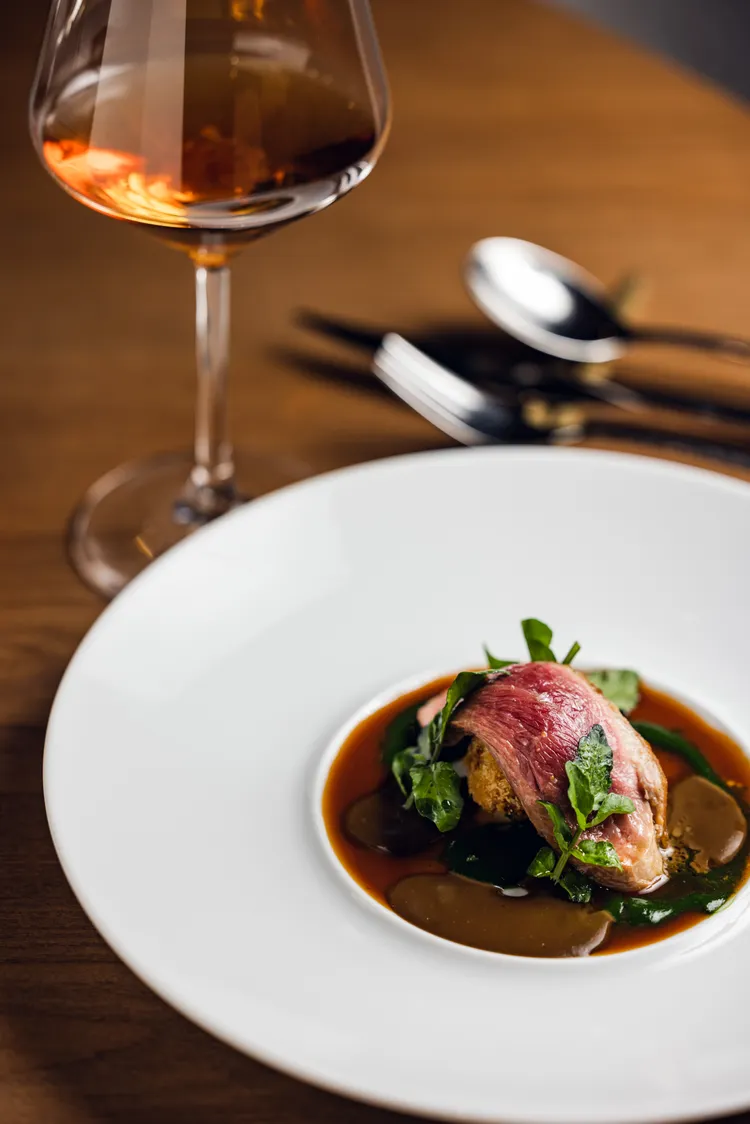 蜜香紅茶/鴨胸。業者提供