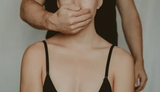 下流房東傳訊「妳走後我打手槍3次」 妹子曝更噁對話!網急了:快搬