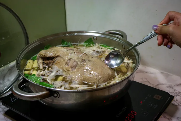 醫師提醒，吃火鍋得留意納含量。資料照，賴昀岫攝
