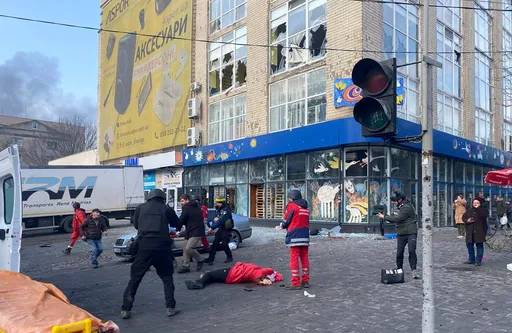 俄轟赫爾松市數十死傷 澤連斯基聖誕談話:不屈服必將創奇蹟