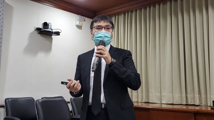 台北地檢署檢察官王文辰分享「百老匯」洗錢水房集團詐騙案。呂志明攝