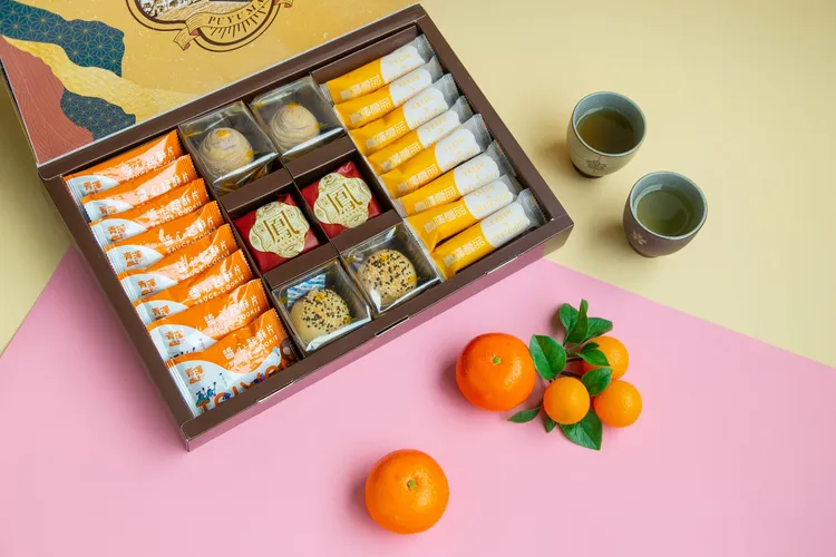 知本老爺X青澤聯名春節禮盒每盒售價990元，12/30前預訂享每盒890元優惠。業者提供