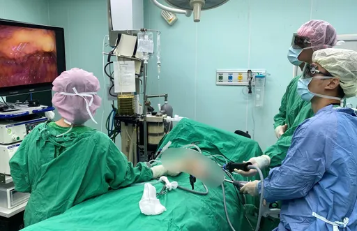 30歲孕婦腹痛、排便不順 忍到生完才檢查!竟是大腸癌找上門