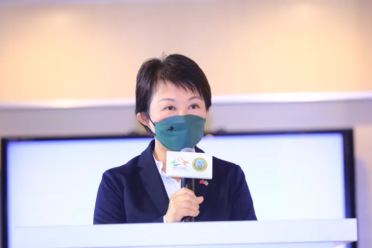 總統蔡英文在黨內高層會議中強調未來要加強中央與地方合作，對此盧秀燕說「過去4年已經這樣做，未來4年也會繼續跟中央合作。」曾雪蒨攝