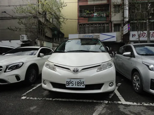 執行署桃園分署年終變賣轎車、股份 28萬4500元挹注國庫